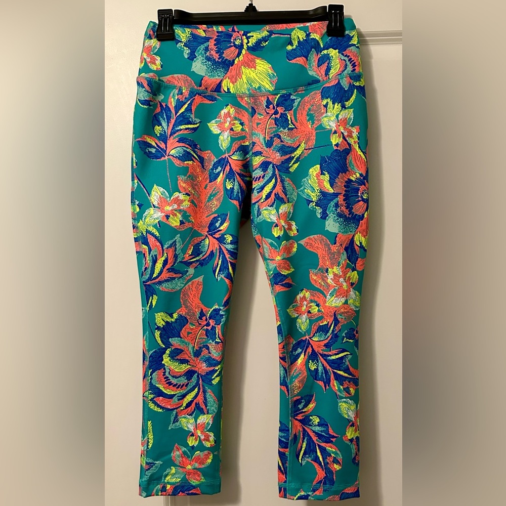 Zelos cropped leggings, multicolor with key pocket. Excellent condition